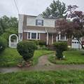 159 Sherwood Ave - Photo 2
