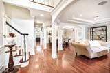 881 Village Green - Photo 4
