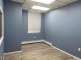 702 N Broad St - Photo 3