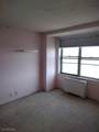 301 Beech St - Photo 5