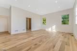 1004 Valerie Pl - Photo 22