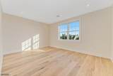 1004 Valerie Pl - Photo 34