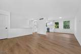 940 Hobson St - Photo 3