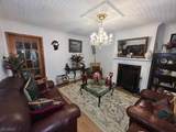 393 Glenwood Ave - Photo 2