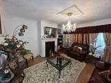 393 Glenwood Ave - Photo 4