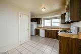 906 Robin Rd - Photo 3
