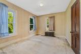 9 Central St - Photo 13
