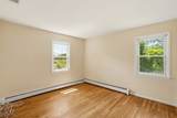 11 Ray Ave - Photo 17