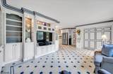 1097 Cambridge Ln - Photo 11