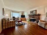 208 Riverside Dr - Photo 3
