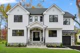 85 Kings Rd - Photo 1
