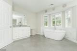 24 Beverly St - Photo 32