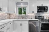 21 John Pl - Photo 4