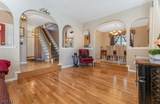 13 Grant Way - Photo 9