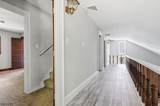 319 Oaklawn Ave - Photo 18