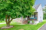 110 Amherst Ave - Photo 2