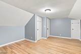 654 Howard St - Photo 16