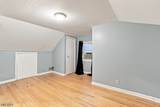 654 Howard St - Photo 18