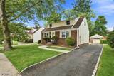 654 Howard St - Photo 2