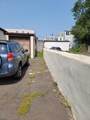31 Belmont Ave - Photo 3