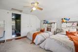 369 Queens Ct - Photo 15
