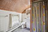 369 Queens Ct - Photo 17