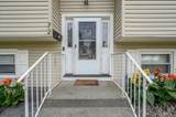 72 Lawrence Dr - Photo 2