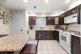 21 Berkeley Square Condo - Photo 10