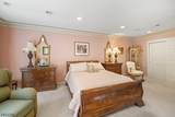21 Berkeley Square Condo - Photo 22