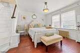 863 Pleasant Valley Way - Photo 11