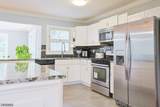 17 Corwin St - Photo 10