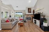 19 Windsor Ct - Photo 8