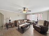 733 Schuyler Ave - Photo 12