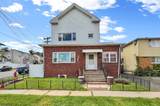 733 Schuyler Ave - Photo 2