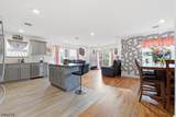 28 Hanford St - Photo 2