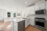 7 Jessica Ln - Photo 3