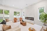 8 Roosevelt Ter - Photo 11