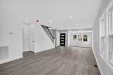 33 Race St - Photo 6