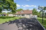 17 Londonderry Dr - Photo 2