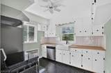 321 Jefferson Ave - Photo 2