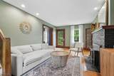 548 Hort St - Photo 3