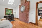 548 Hort St - Photo 4