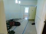 321 Walnut St - Photo 7