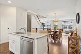 908 Parkview Ln - Photo 10
