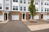 908 Parkview Ln - Photo 2