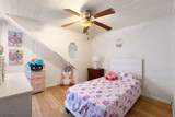 18 W Grochowiak St - Photo 20