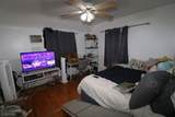 236 Ross Ave - Photo 17