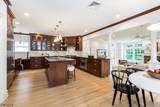 121 Christopher St - Photo 11
