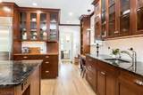 121 Christopher St - Photo 14