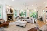 121 Christopher St - Photo 16